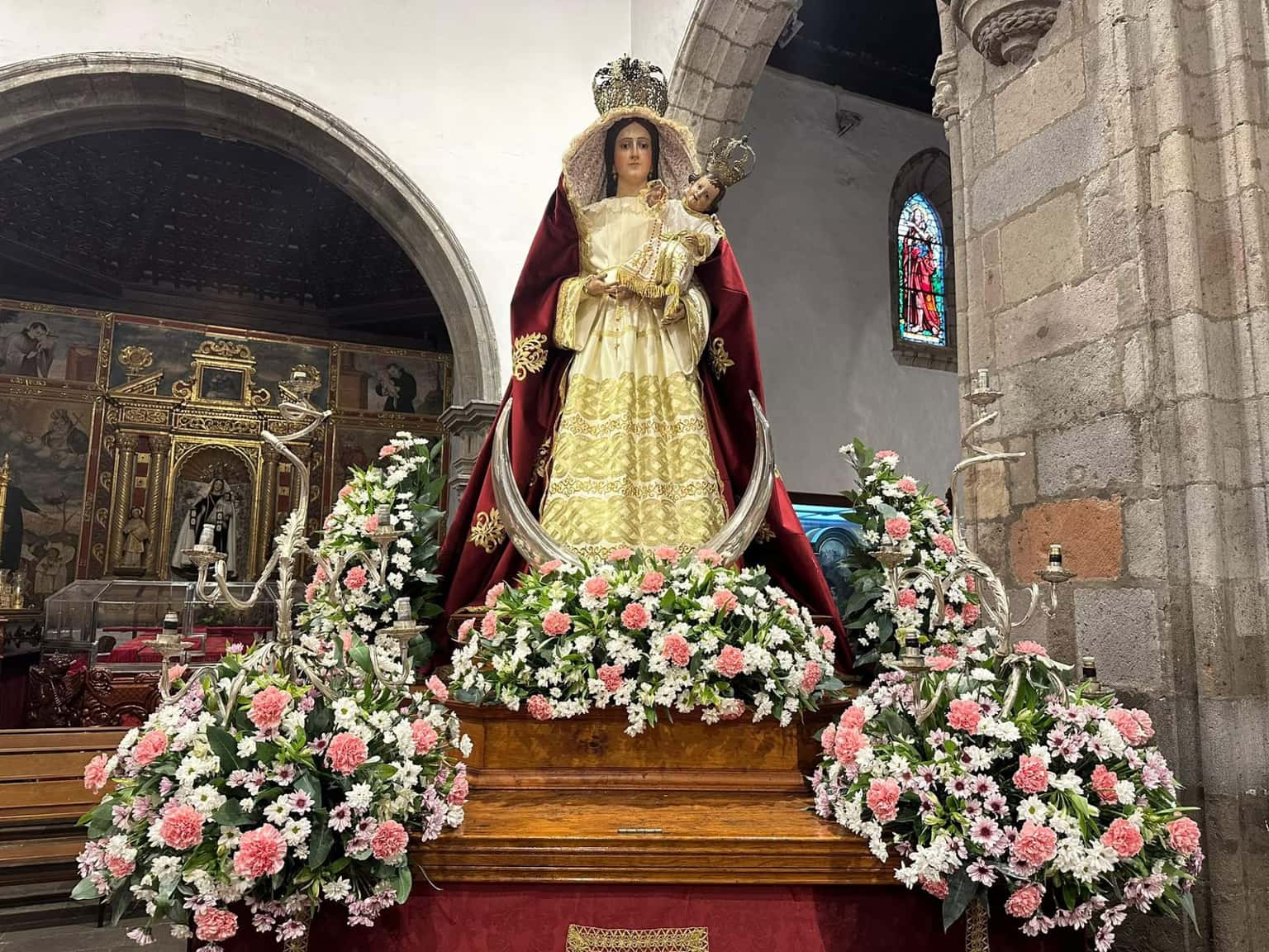 Festividad de la Virgen del Rosario
