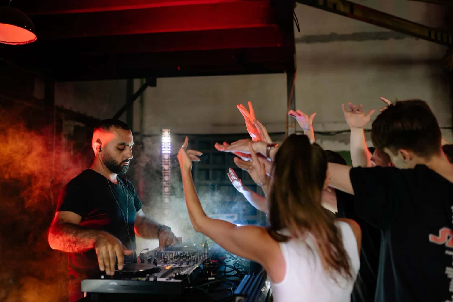 Cinco Shades: Josh Pace & Friends