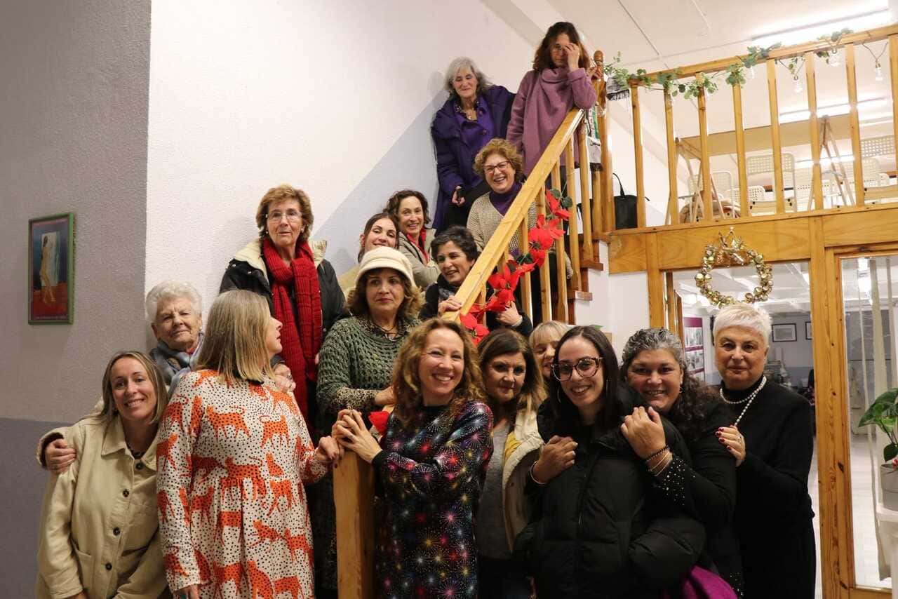 Encuentro entre escritoras y charla-coloquio