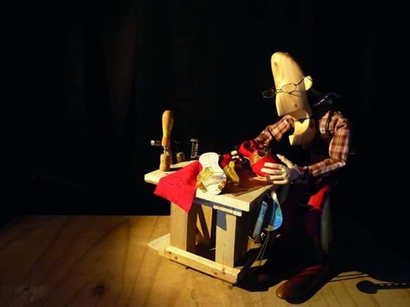 The Elves And The Shoemaker