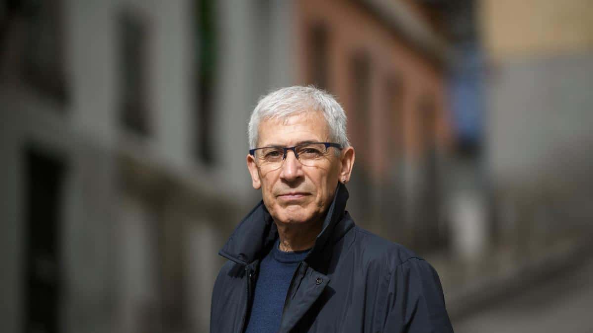 Presentación de la novela 'Bajo la luna negra' de José Ovejero