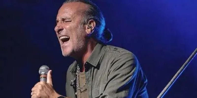 Manuel Wirzt en concierto - Gira Íntimo