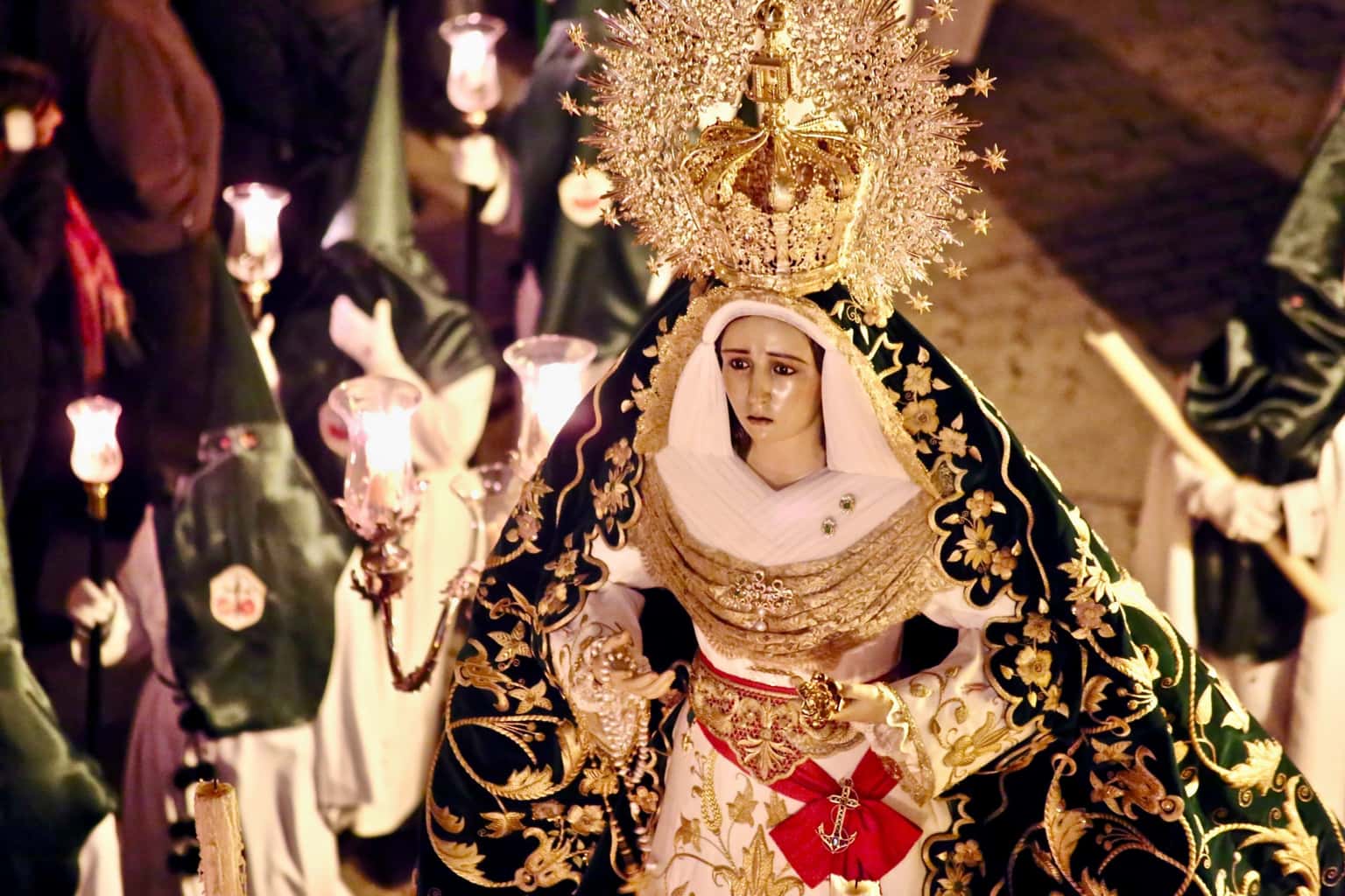Llevemos la Esperanza al corazón de los necesitados