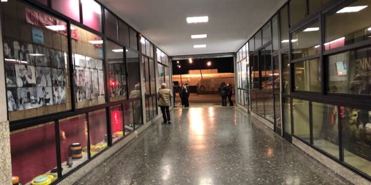 Noche de culto y vísceras