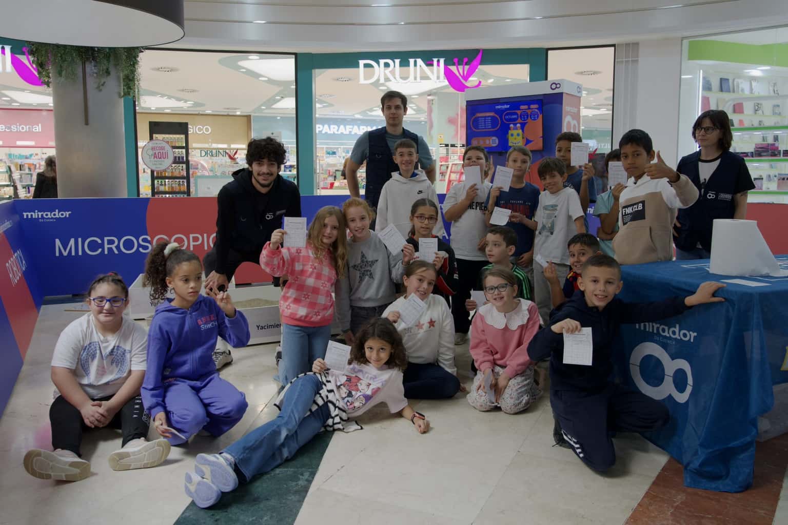 Pequeños Científicos