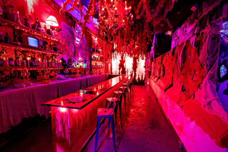Halloween Bars: Spooky Cocktails and Haunted Decor