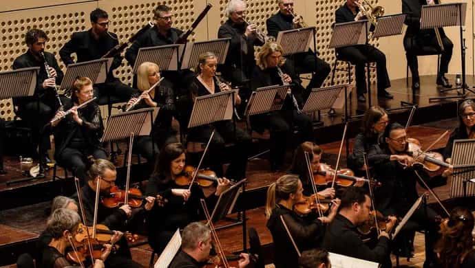 Sinfonia Viva: Beethoven's Fifth and Elgar's Violin Concerto