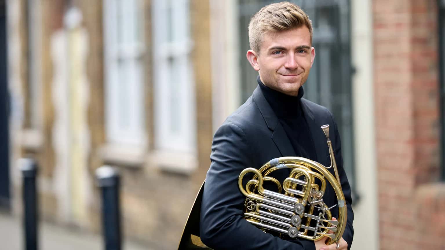 BBC Philharmonic Orchestra - Mozart's Fourth Horn Concerto, Mendelssohn & Ortiz