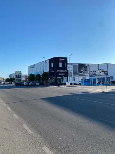 CERAMIC: reformas y baños en Jaén