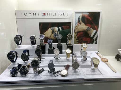 S. M. Joyeros: joyas, relojes y complementos