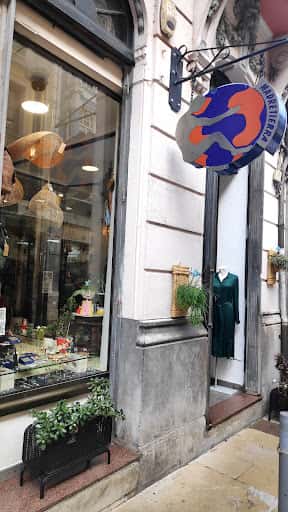 Madretierra Avilés: moda, artesanía y decoración