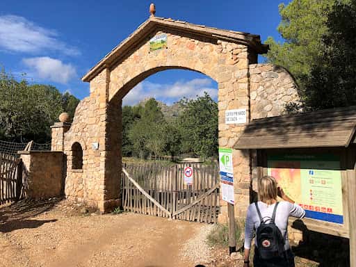 Finca de Galatzó: rutas y patrimonio en Calvià