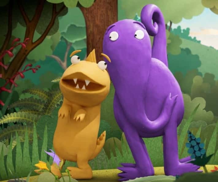 Kiri and Lou Go Raaa!
