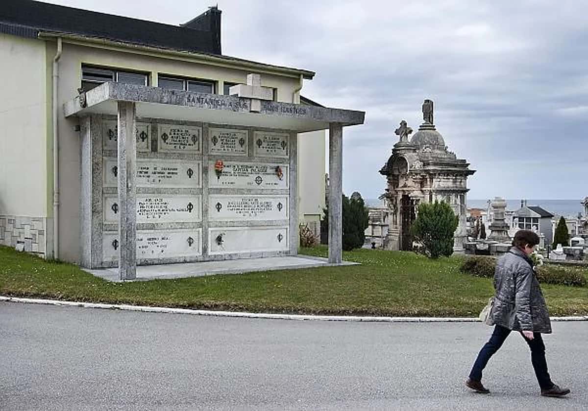 Visitas guiadas en el cementerio de Ciriego: Un museo a cielo abierto, Ruta de la memoria y Ruta de la escultura