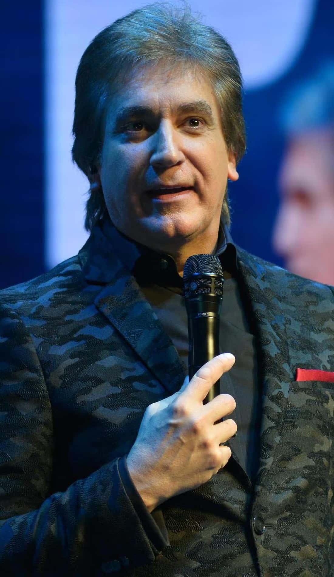 Dante Gebel