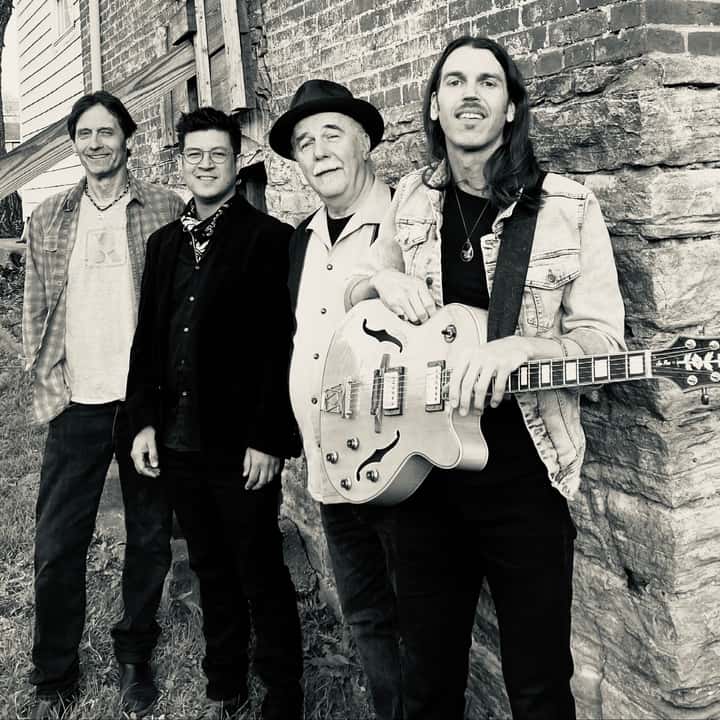 Ivas John Band