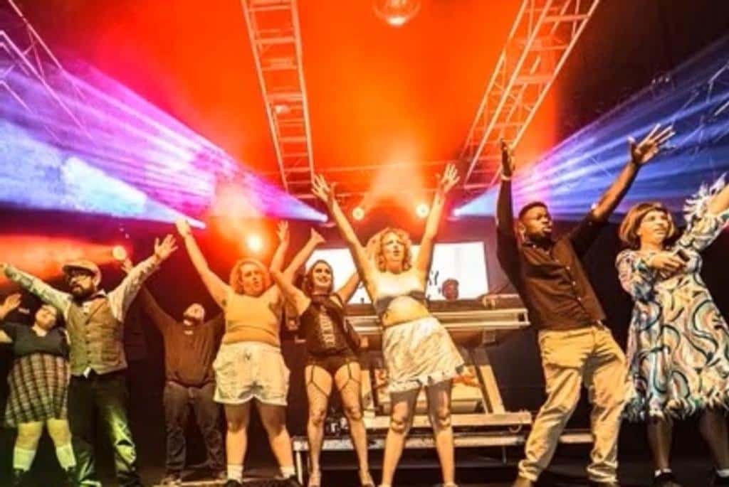 Broadway Rave