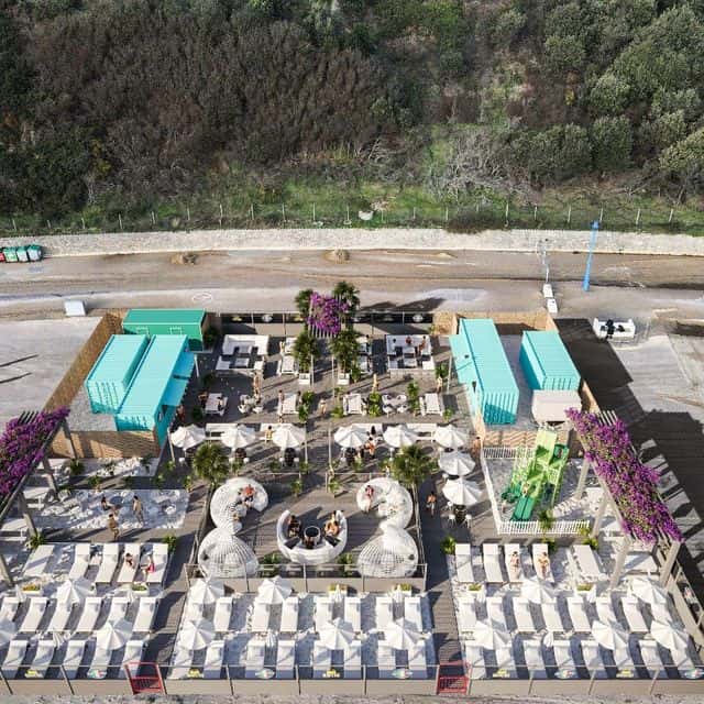 El Murrino: a beach club for the end of summer