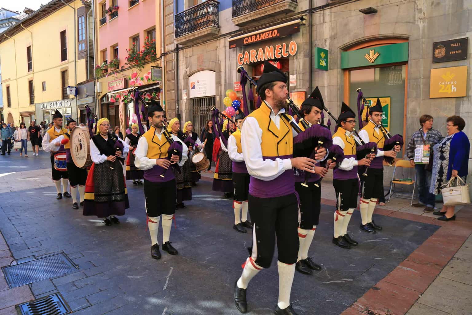 Actuación de Banda de Gaitas La Laguna del Torollu