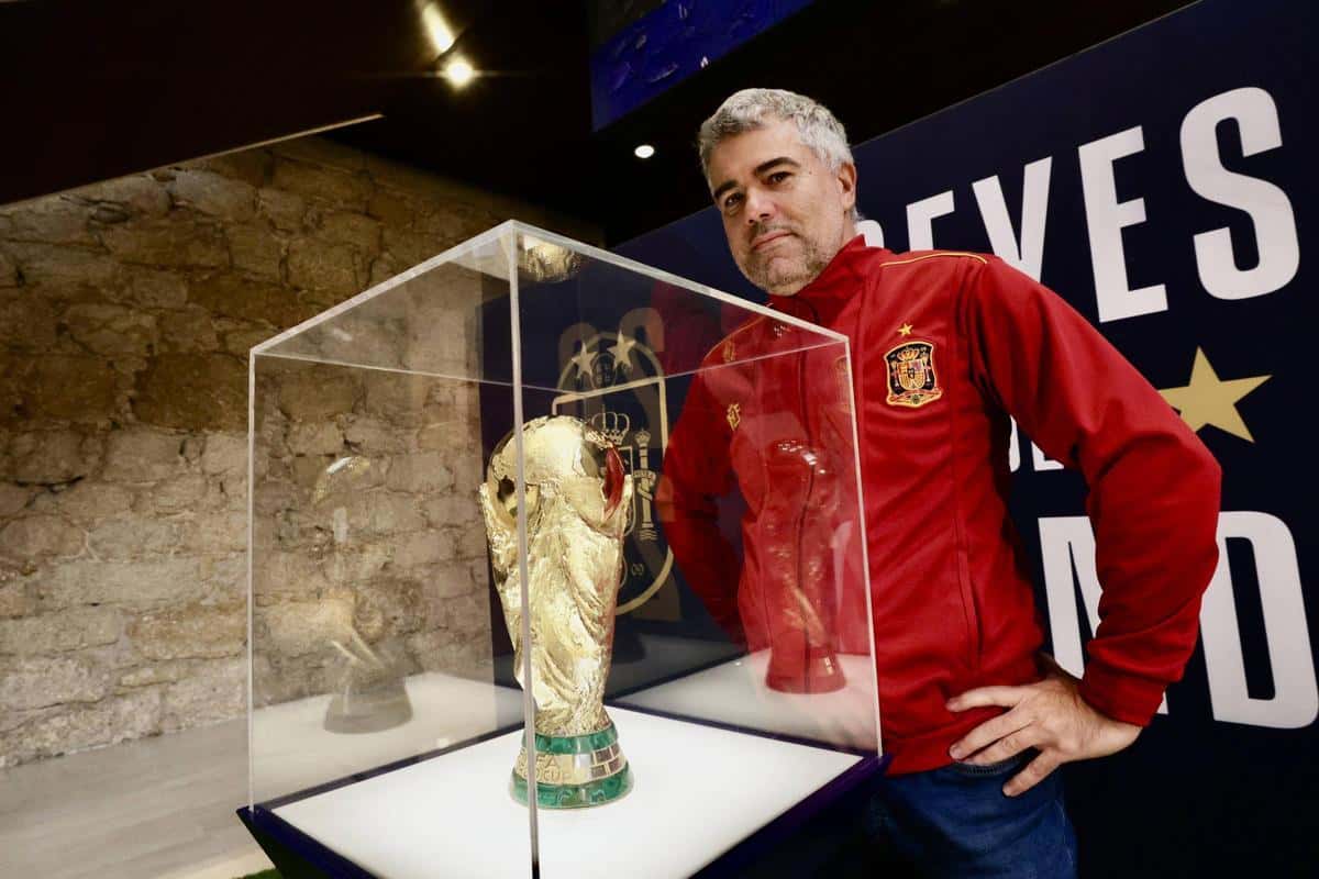 La Copa del Mundo en Oviedo: trofeo y Fan Zone