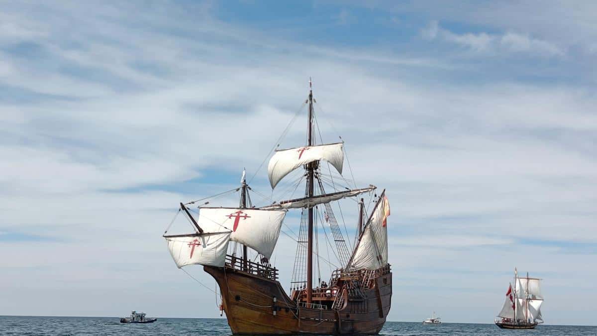 La Nao Santa María abre sus cubiertas en Avilés
