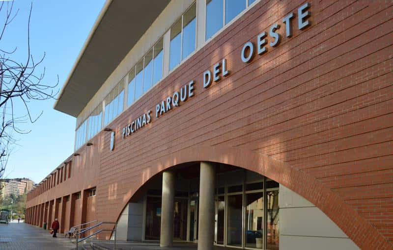 Las piscinas del Parque del Oeste reabren por etapas