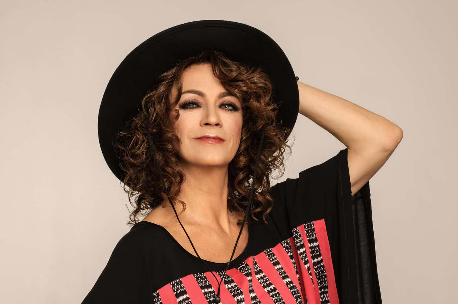 Carmen París: PARÍS AL PIANO
