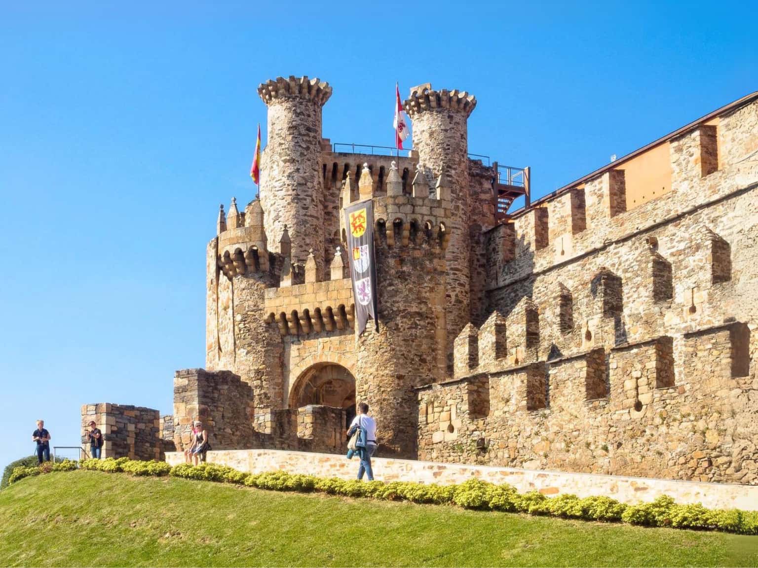 El festival Caminos de Múscica llena de raíz el Castillo Viejo