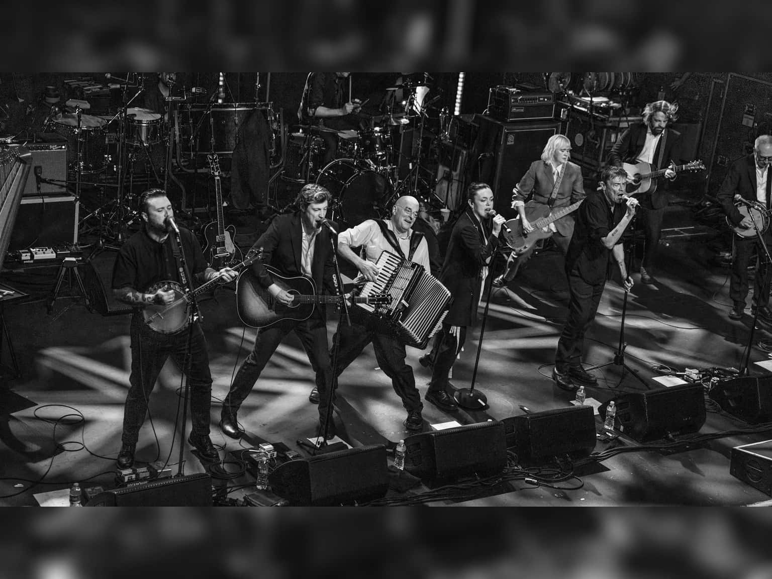 The Pogues - Play The Hits Tour