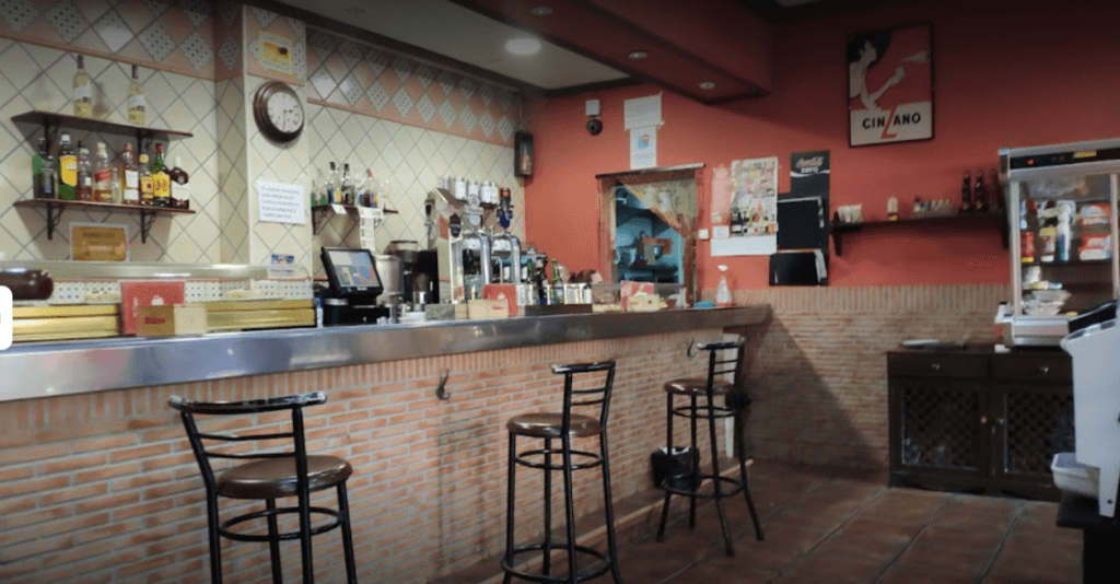 Bar El Paso: cocina casera y desayunos en Covibar