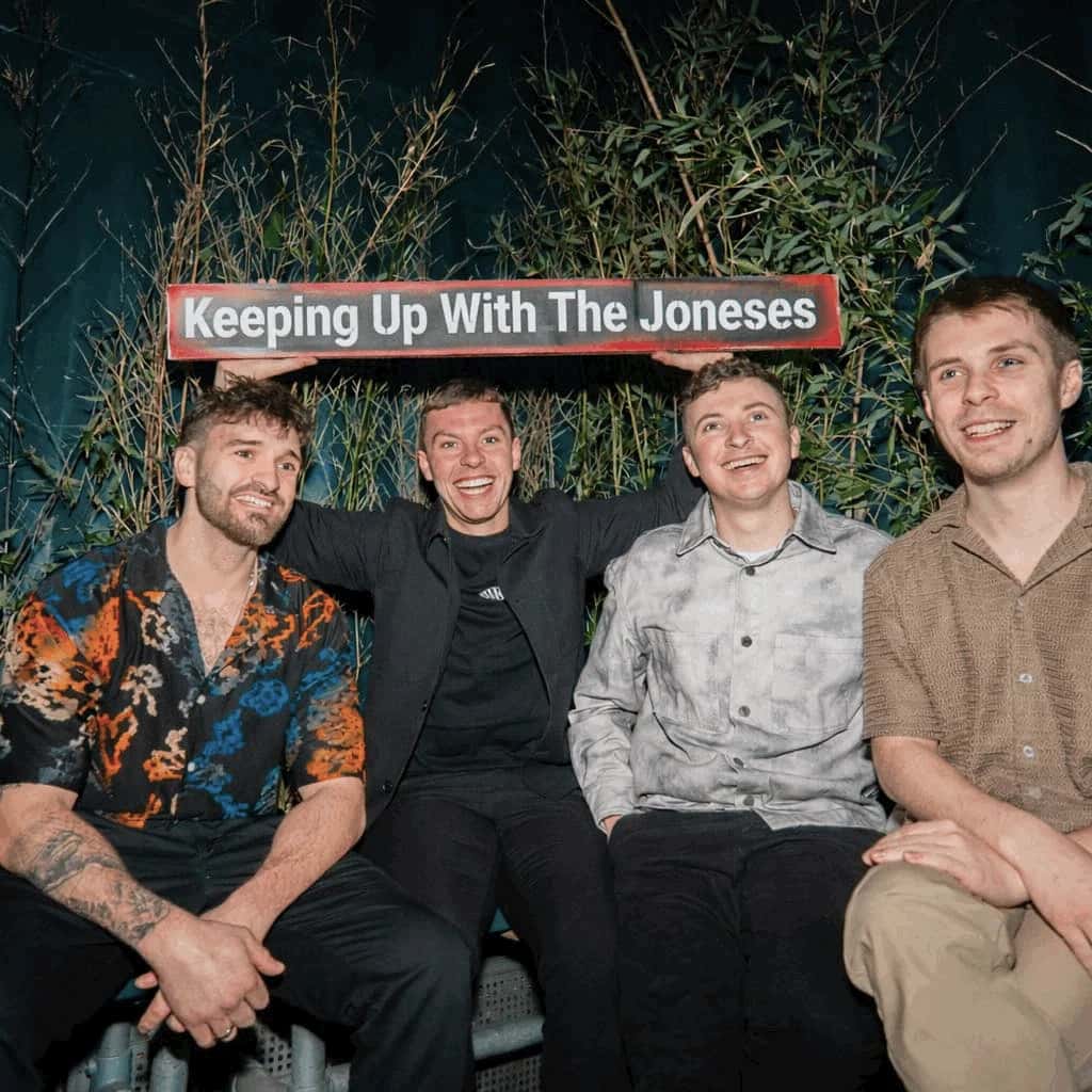 The Lilacs: Stripped Back + Signing