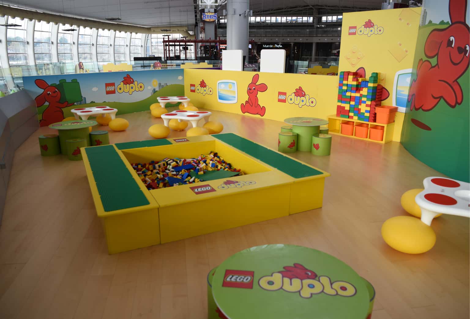 Lego Fan Factory en H2O: un mes de bloques gratis