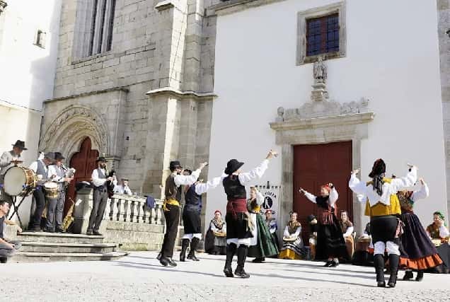 Mostra de Música Tradicional do Domingo das Mozas