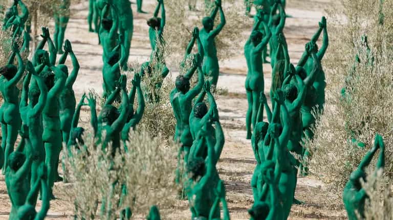 Spencer Tunick: primera bandera humana LGTBIQA+ en Las Palmas