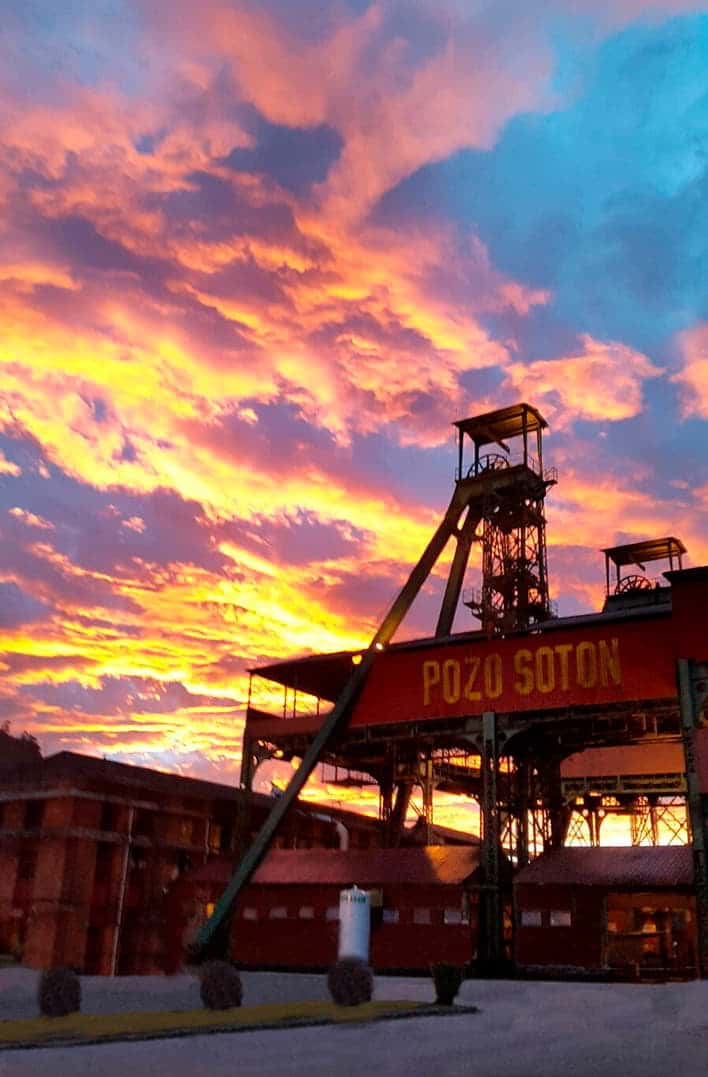Museo del Ferrocarril y Pozo Sotón: ruta industrial