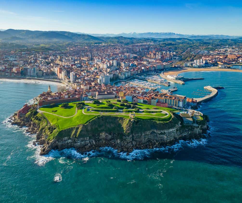 Gijón se prepara para ser la capital del mus