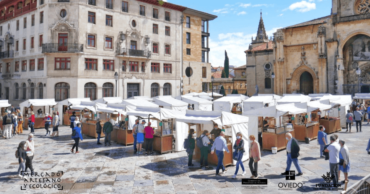 El Mercado Artesano se despide de Oviedo hasta 2027