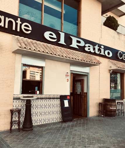 El Patio: cocina casera y menús del día en Rivas Futura
