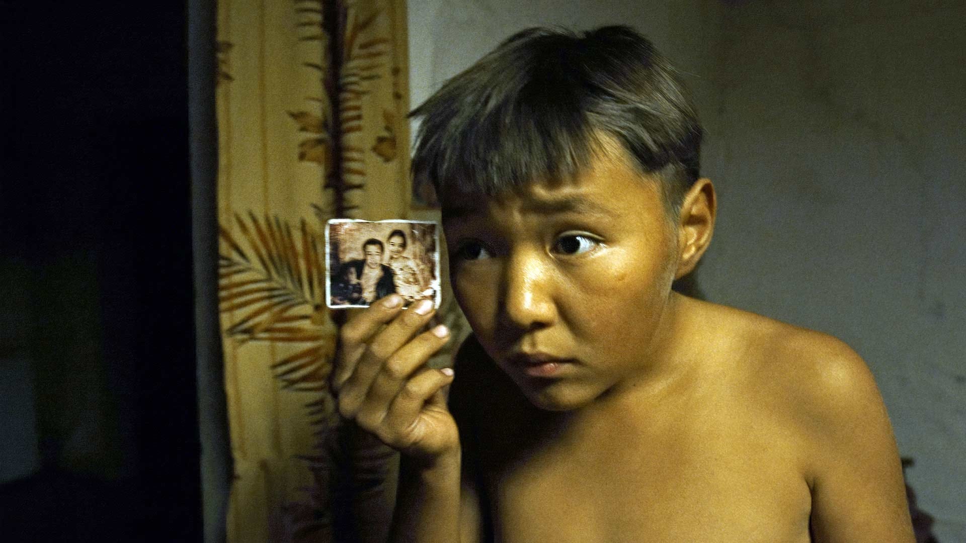 Cineclube Lumière: 'BAURYNA SALU'