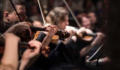 Candlelight: Hans Zimmer's Best Works
