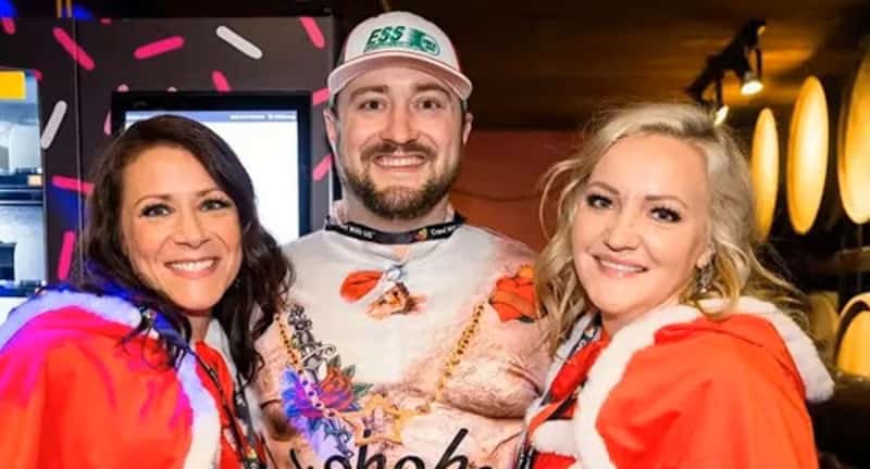 The Christmas Bar Crawl