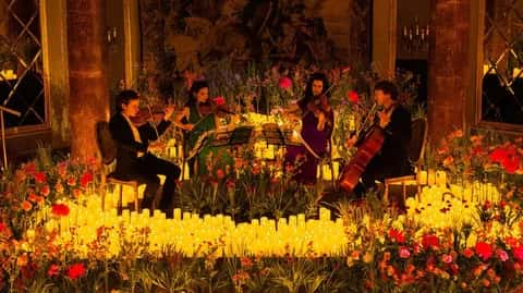 Concierto Candlelight: Tributo a Queen vs Abba