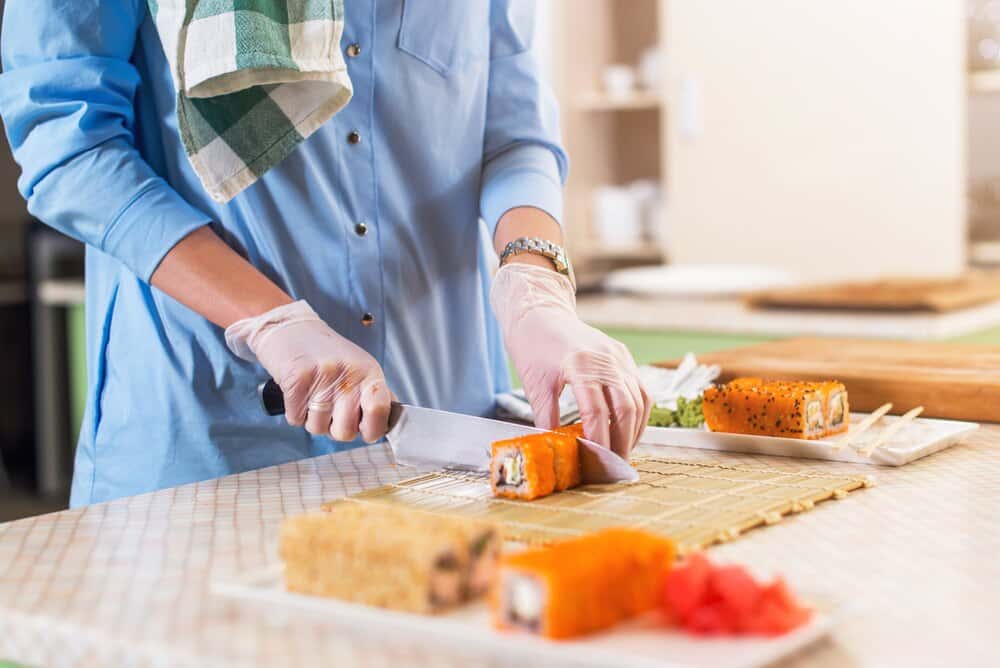 Talleres de Cocina (Crumbl Cookies y Sushi)