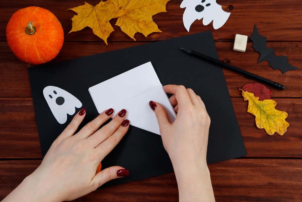 Spooky Mini Makers - Create Your Own Ghost!
