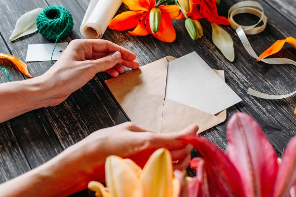 Creepy Crafty. DIY Pop-up cards with vintage materials