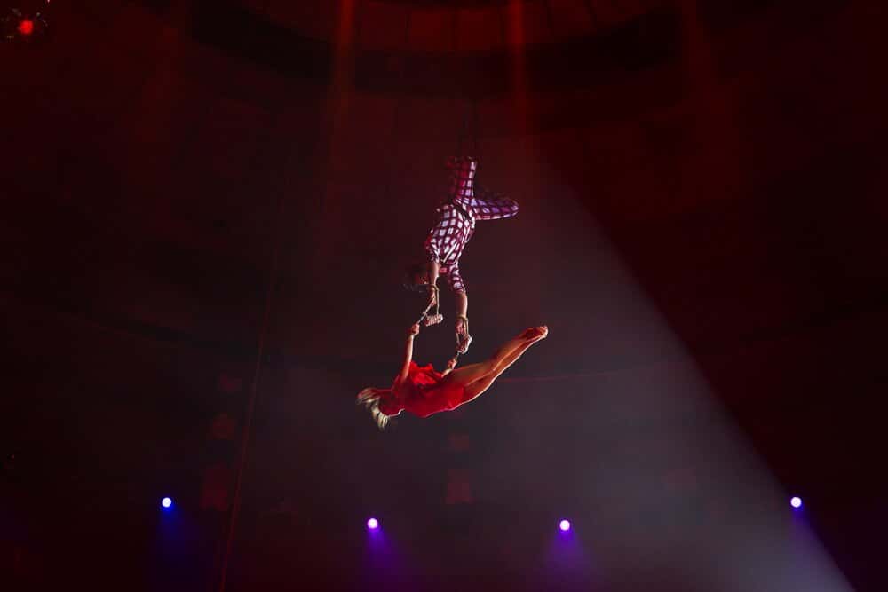Motionhouse: Hidden