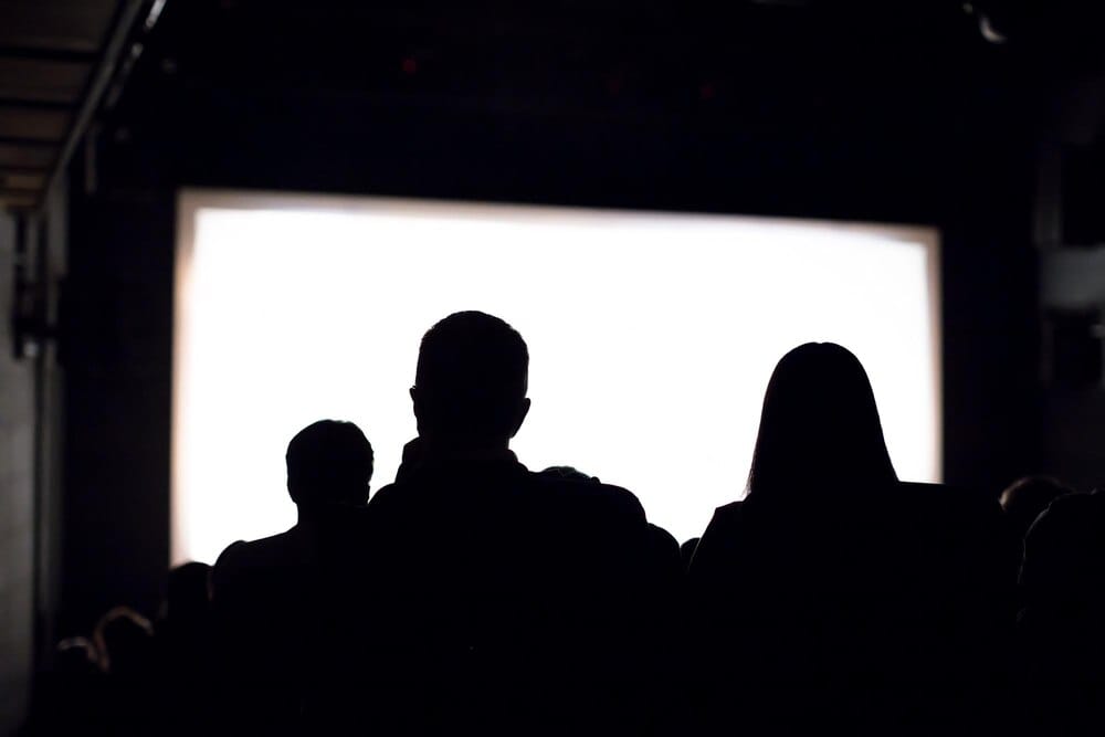 Cineclub Lumière: 'Adult Best Friends'