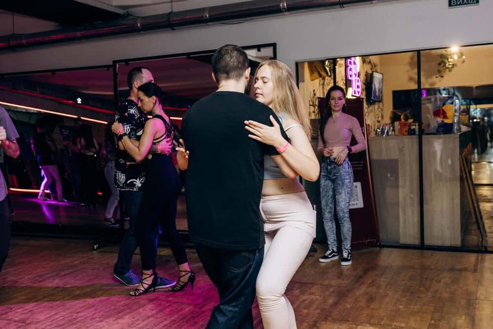 Sesiones de salsa y bachata