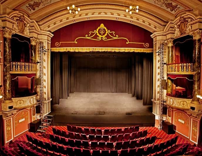 Revision on Tour: Macbeth