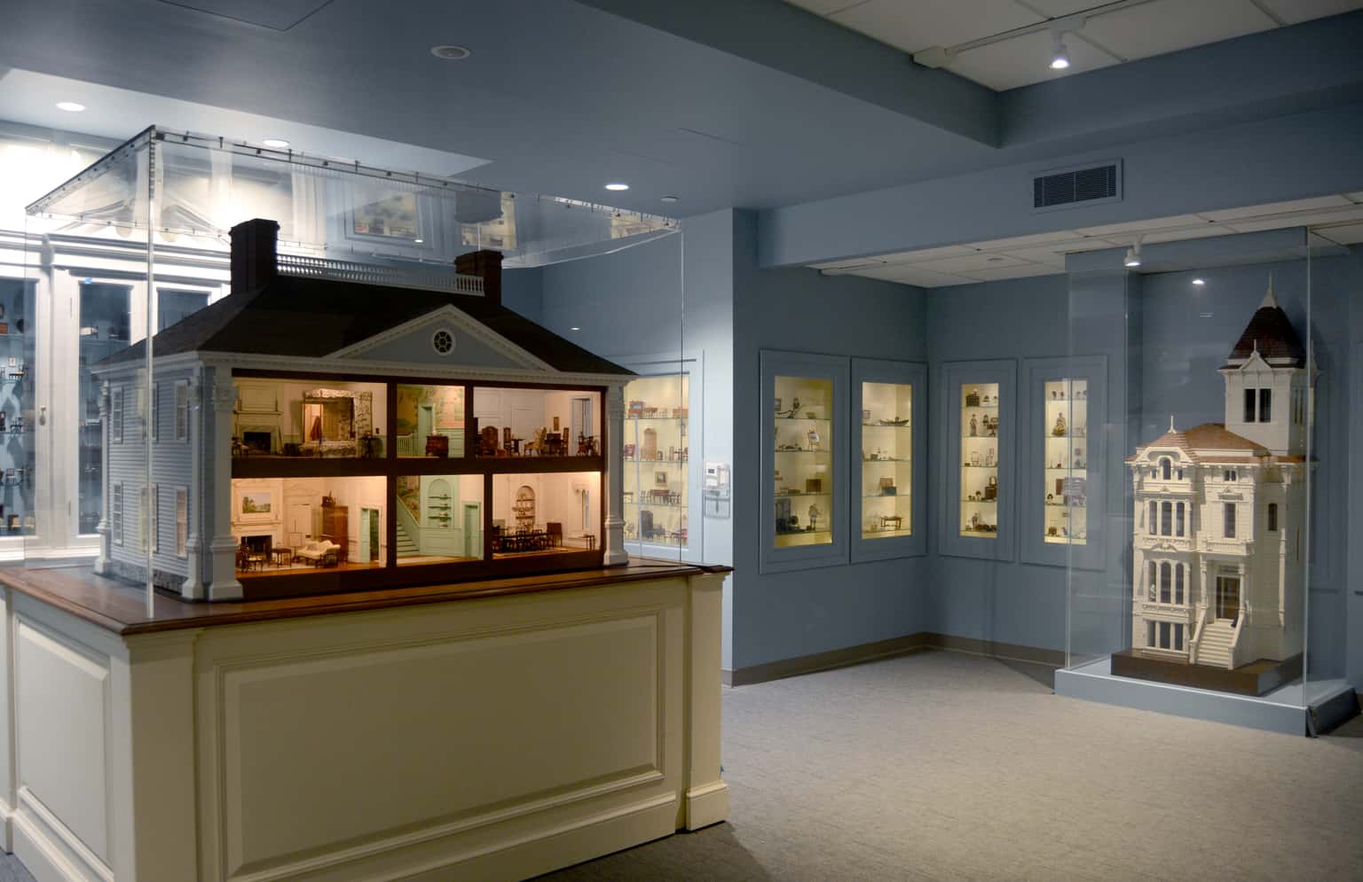 The National Museum of Toys and Miniatures